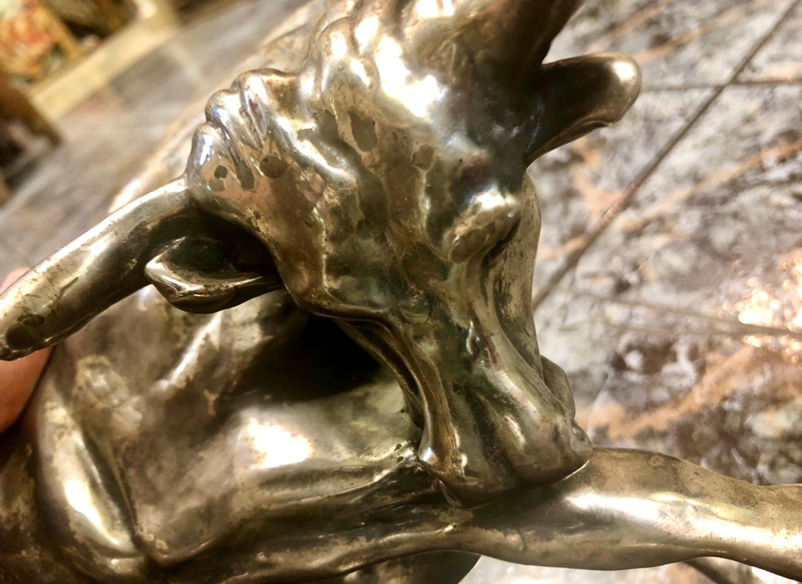 A Wild Ox, Bronze Statue.