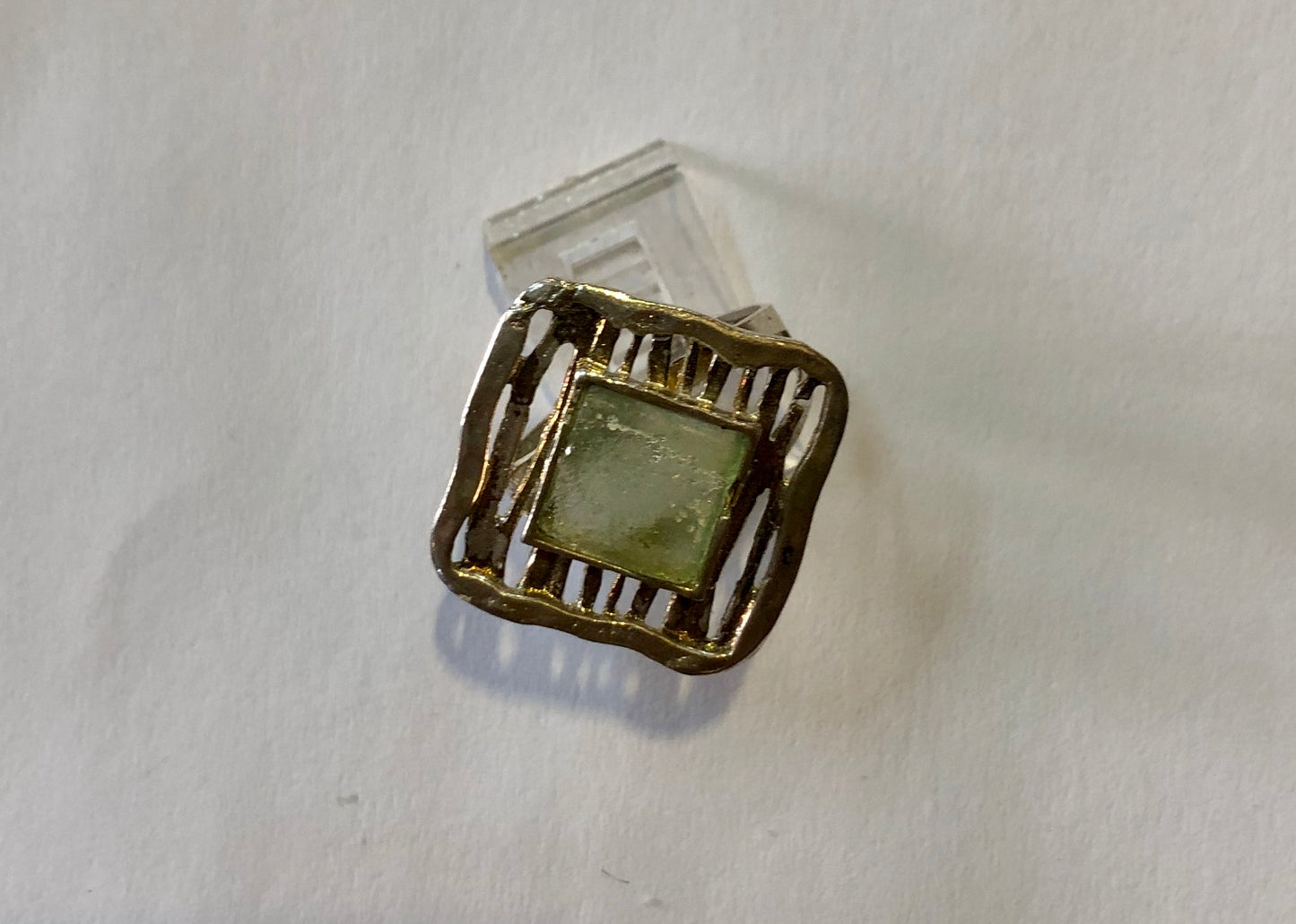 A Roman Glass placed on a Silver Ring 925.