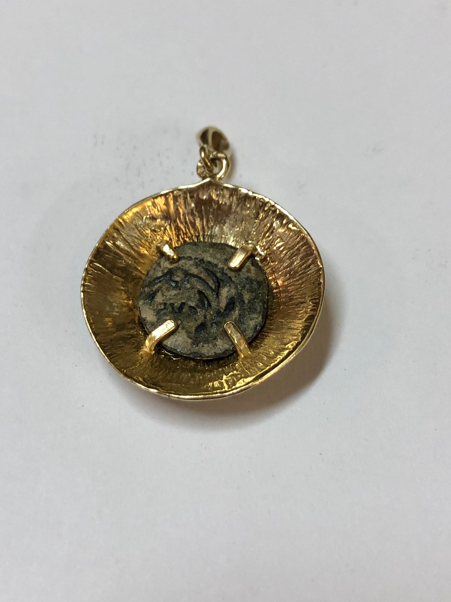 Bar kokhba Golden Pendant. 14K.
