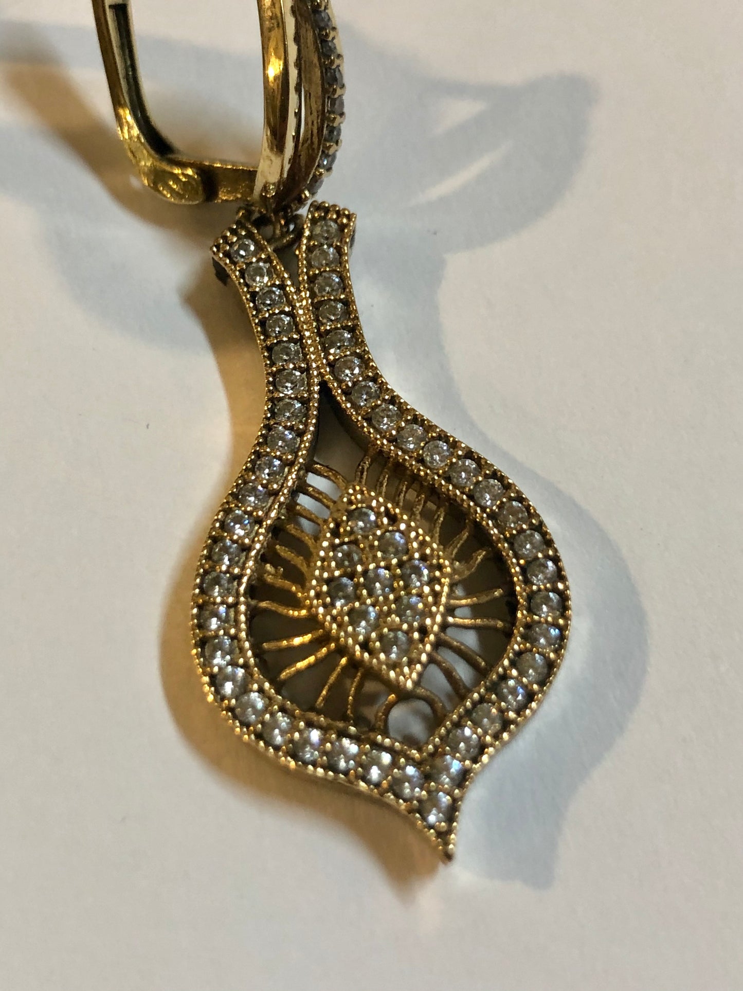 A 925 Silver set of a Ring and earrings with Sapphire Stones.