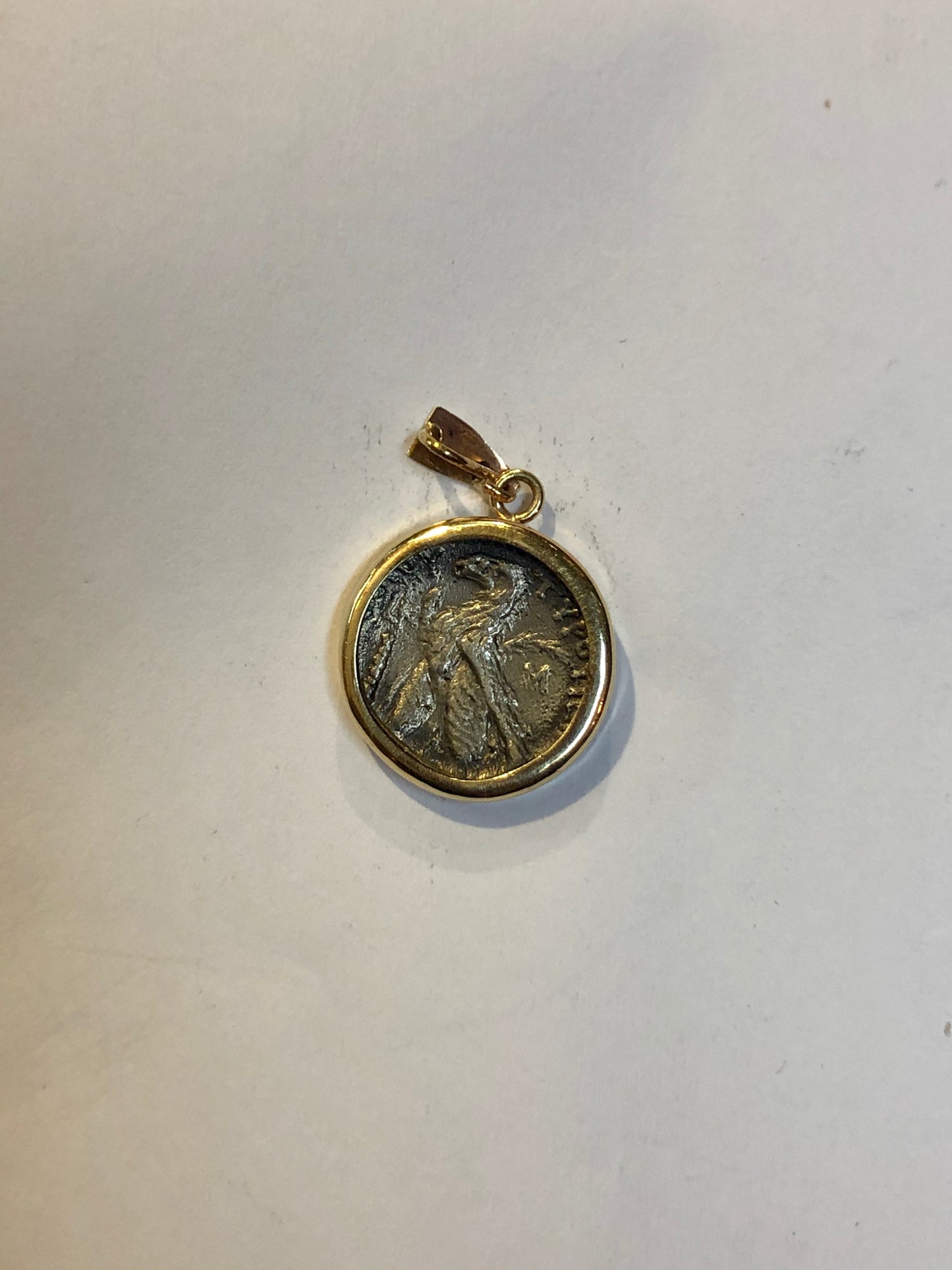 Half Tyre Shekel, golden Pendant. 14K.