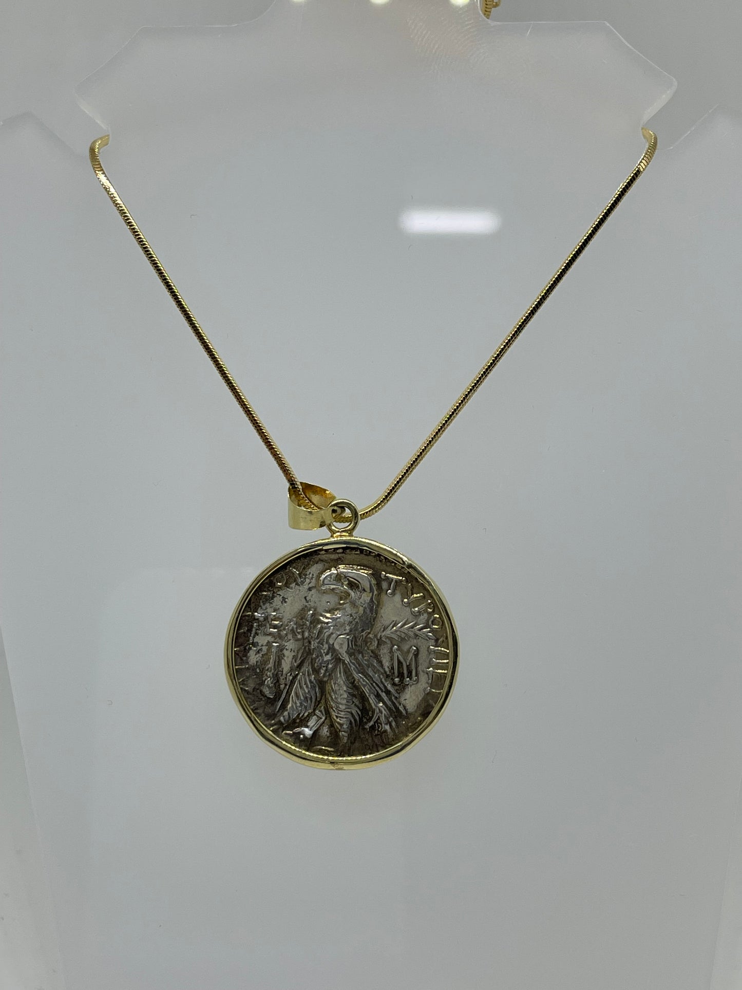 Tyre Shekel in 14K Gold Pendan