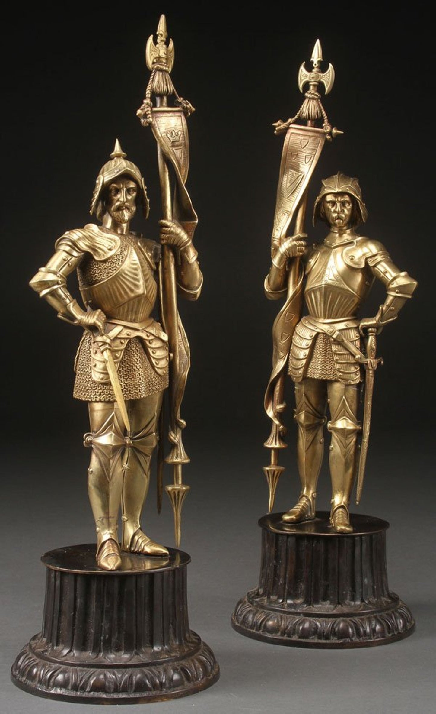 A PAIR OF VICTORIAN GILT BRONZE MEDIEVAL KNIGHTS