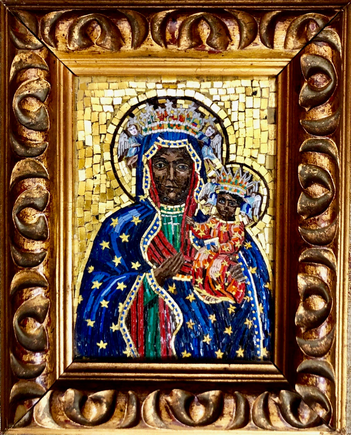A VERY BEAUTIFUL, UNIQUE AND RARE BLACK MADONNA. Middle 17th Century.
