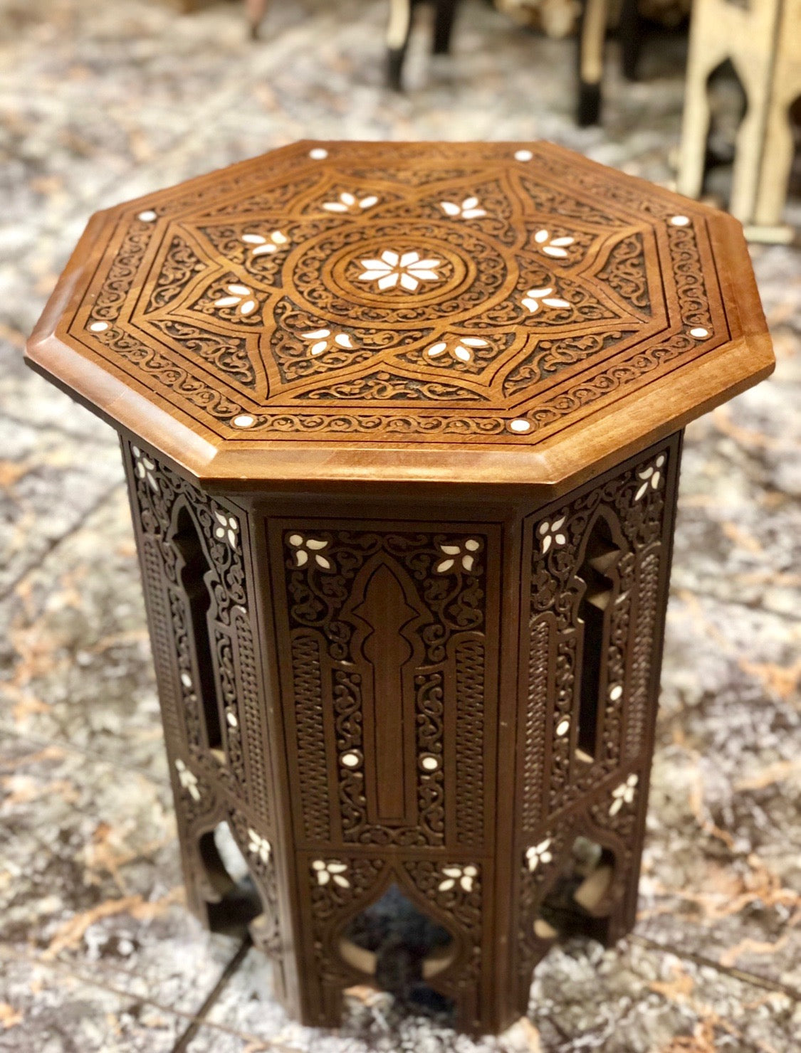 Mother-of-pearl handmade Syrian Table. 20th Century. – hamedian gallery