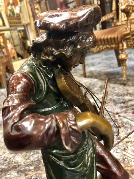 A Violin player, Bronze Statue.