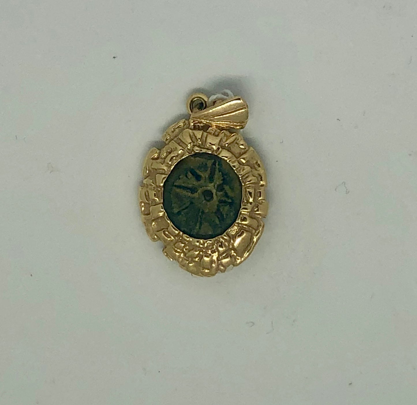 A Pendant Coin of the Widow's Mite, 14k.