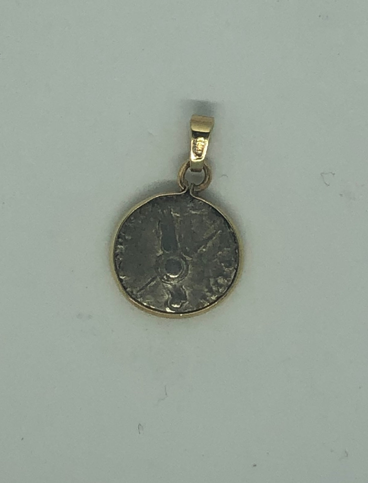 A Roman Silver dinar Pendant, 14k.