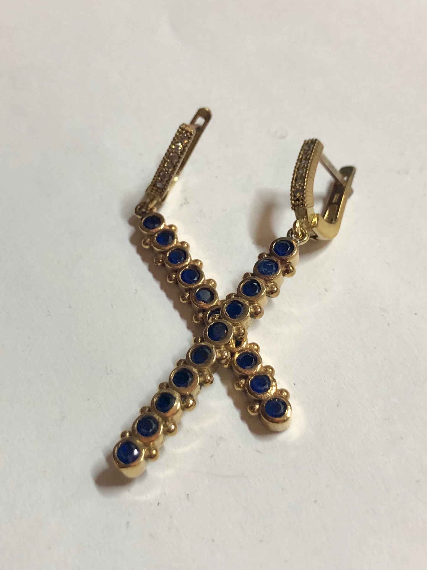 A 925 Silver pair of Earrings with Sapphire stones.