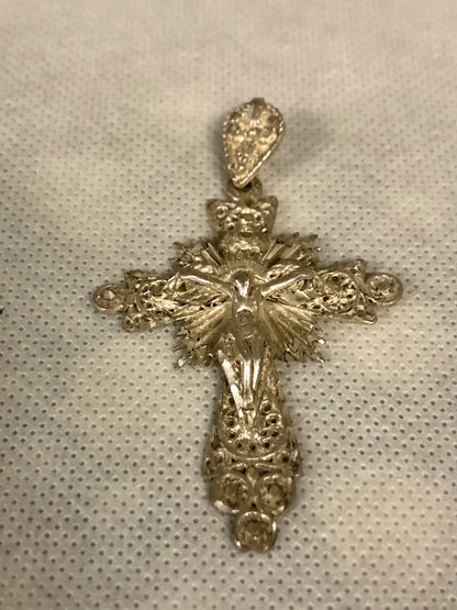 A 925 silver cross pendant.