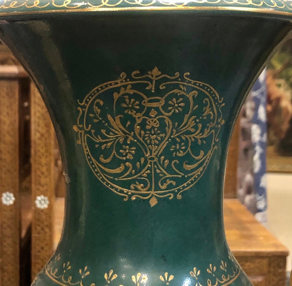 A pair of Porcelain Vase
